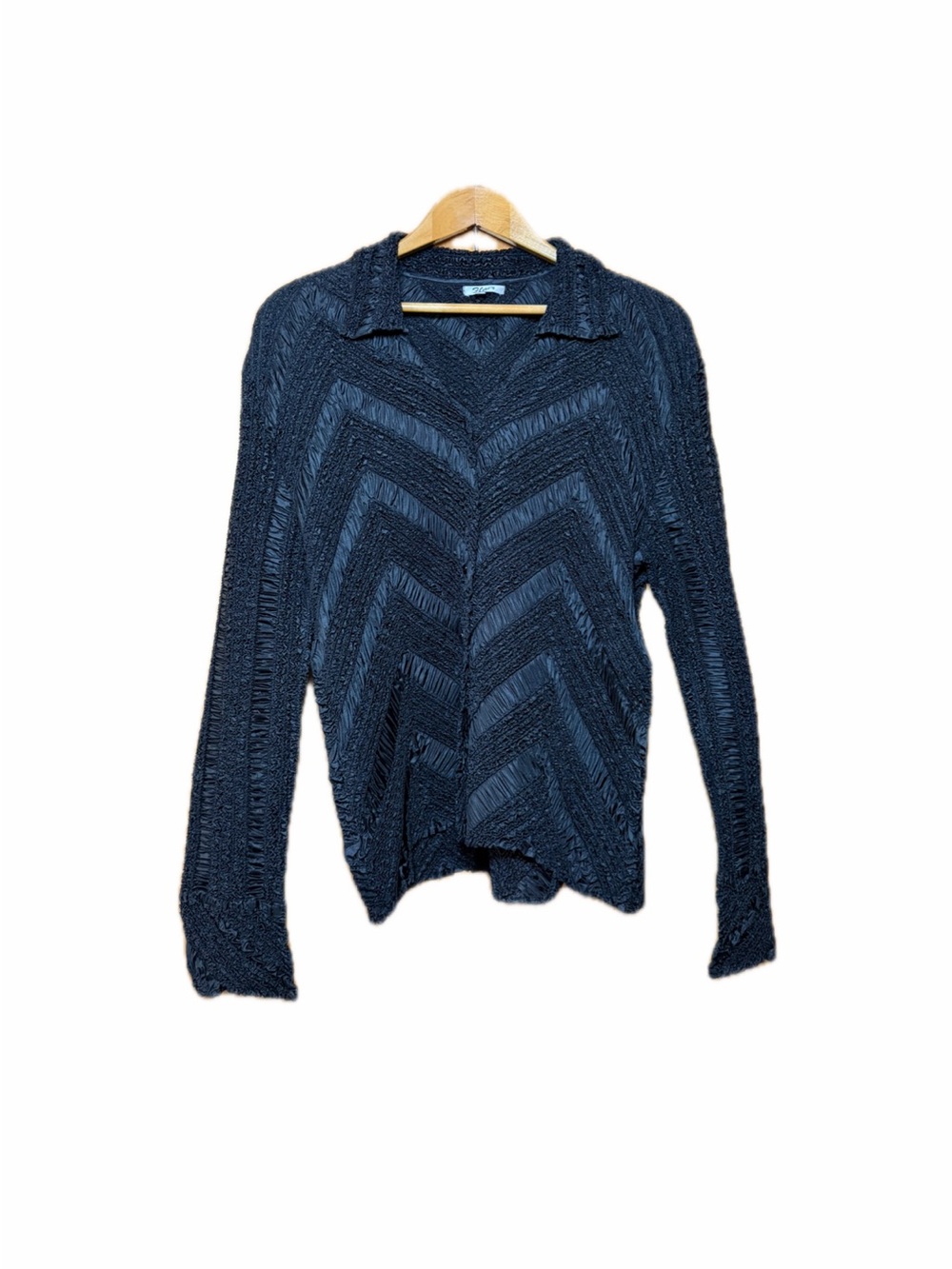 Women’s Textured Chevron Knit Blouse - Black